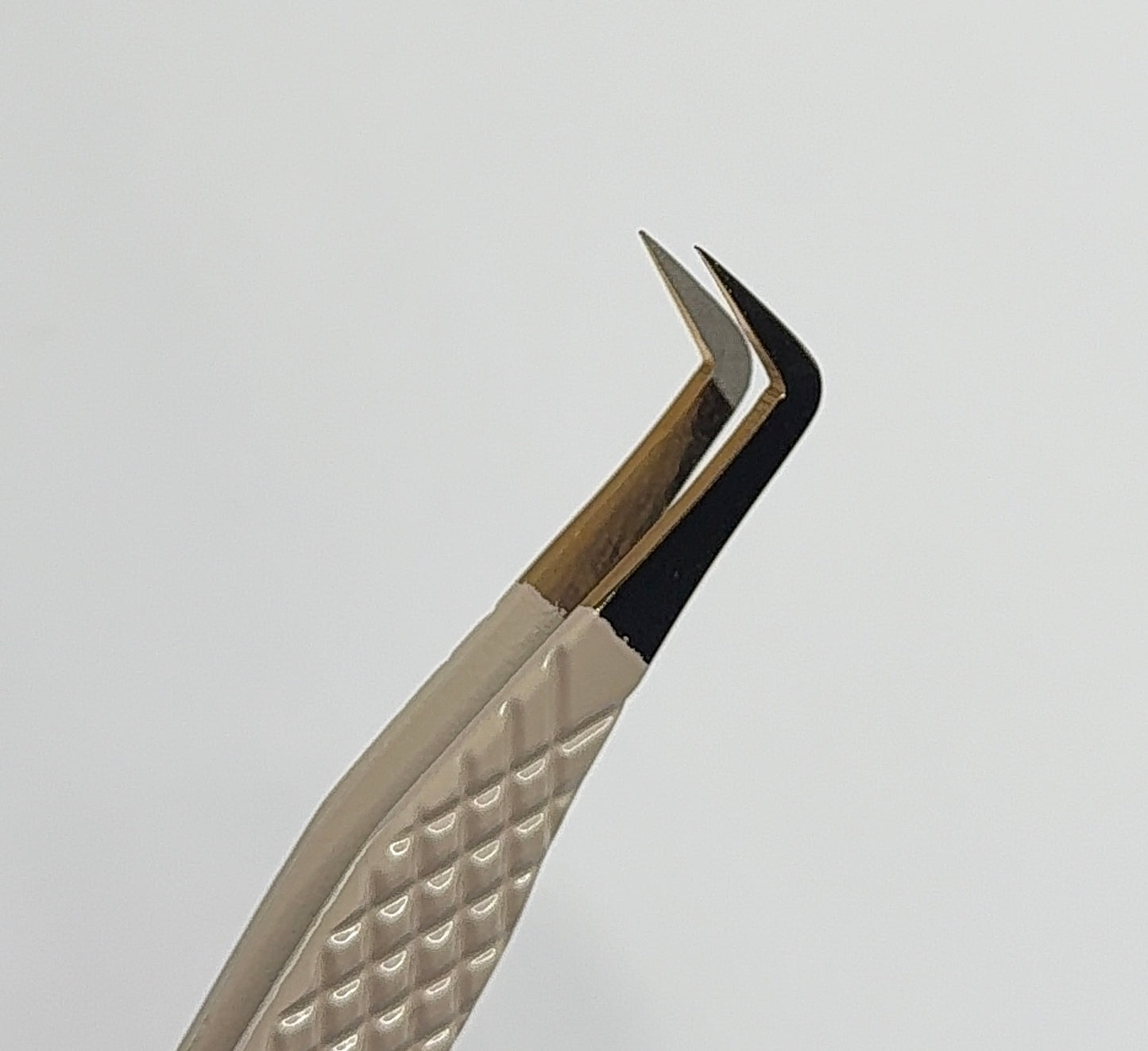 Latte Gold Volume Tweezer✨